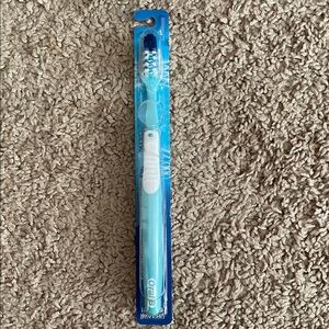 Oral B Crossaction New Blue and White Toothbrush